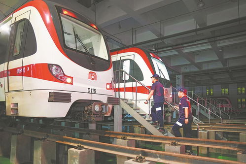 以奮斗姿態(tài)書寫愛國情懷